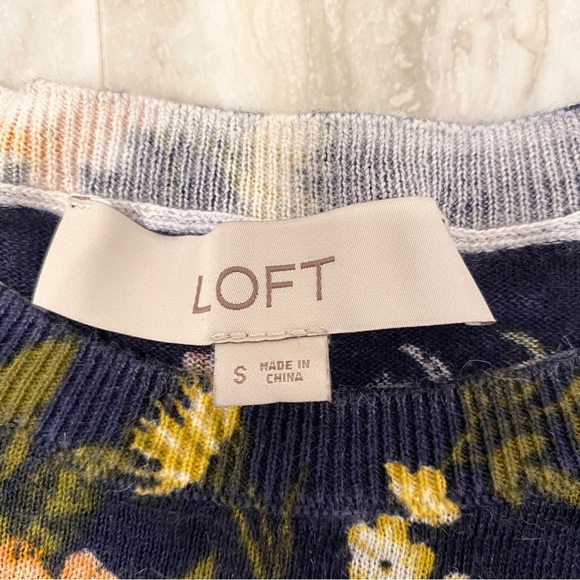 LOFT Floral Knit Sweater Navy Blue Light and SOFT - Picture 3 of 5